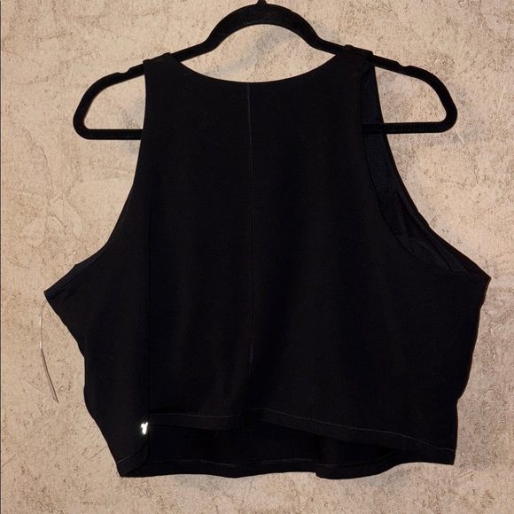 Old Navy Molded Sports Bra (Bust 34” Length 15”) - Picture 4 of 5